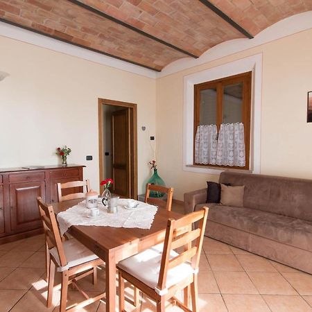 Agriturismo Podere Camollia Costalpino エクステリア 写真